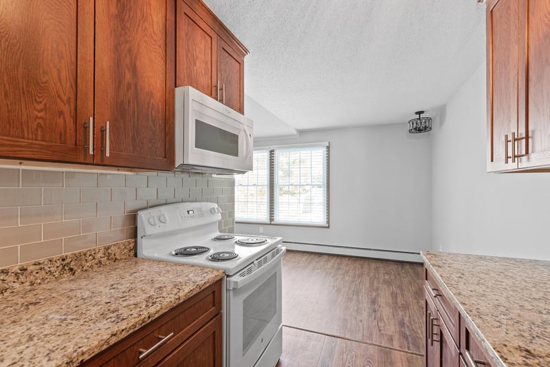 4442 Cedar Lake Rd S #7, Saint Louis Park, MN 55416