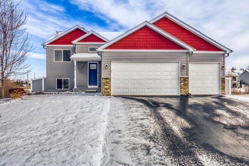 850 Lakewood Trl, Norwood Young America, MN 55397
