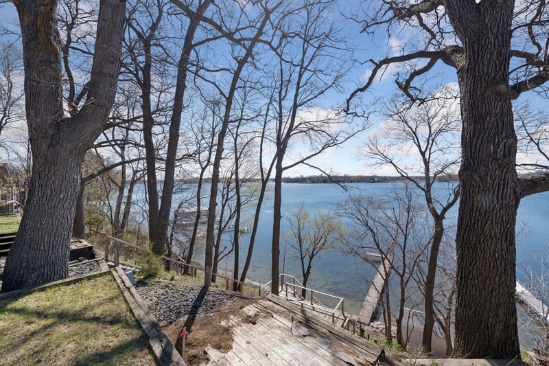 4877 Island View Dr, Mound, MN 55364