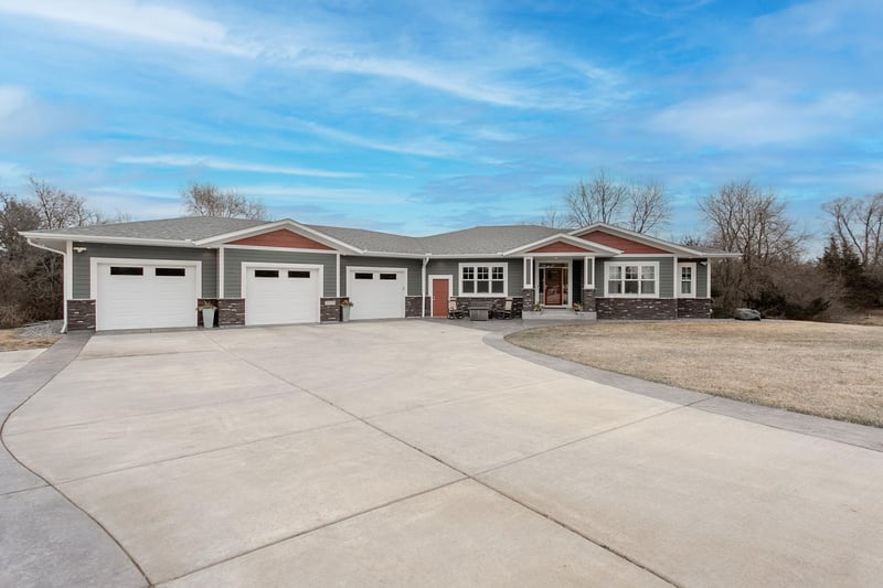 20620 Otero Ave, Hastings, MN 55033