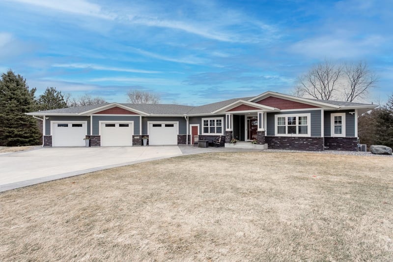 20620 Otero Ave, Hastings, MN 55033