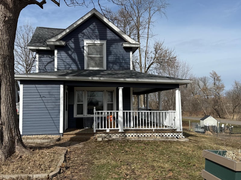 352 4th St N, Brownton, MN 55312