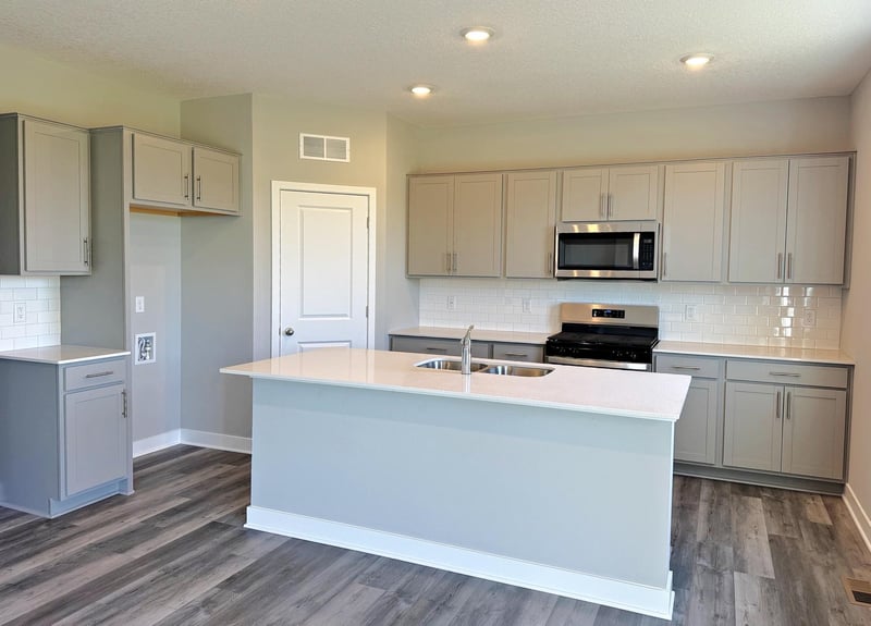 23125 Ashbury Dr, Rogers, MN 55374