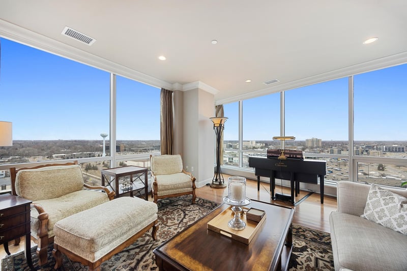 3209 Galleria #1302, Edina, MN 55435