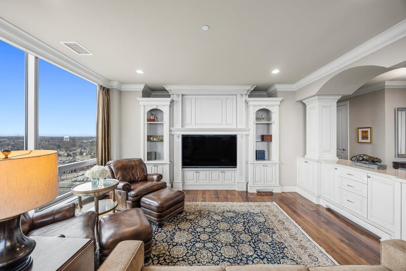 3209 Galleria #1302, Edina, MN 55435