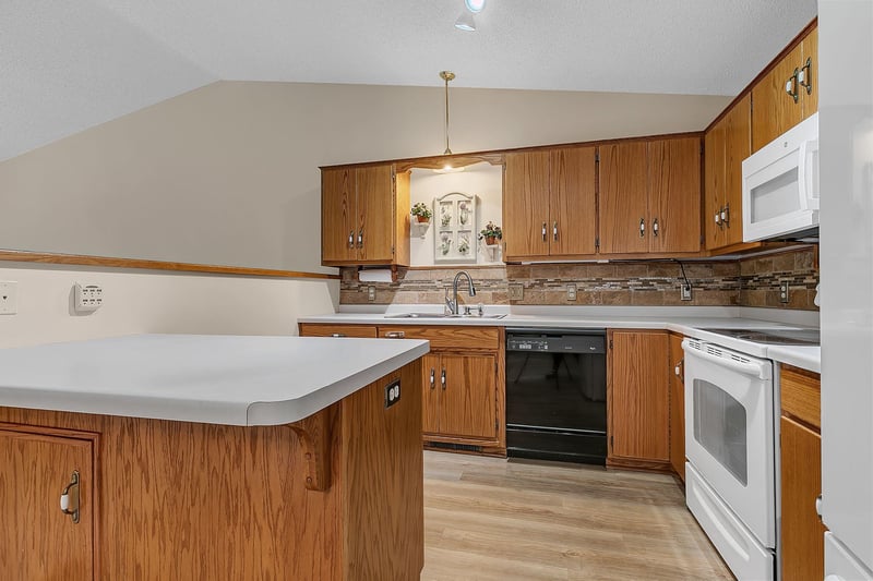 1355 Rum River Ct #6, Milaca, MN 56353
