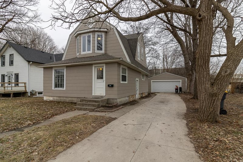 441 South Ave, North Mankato, MN 56003