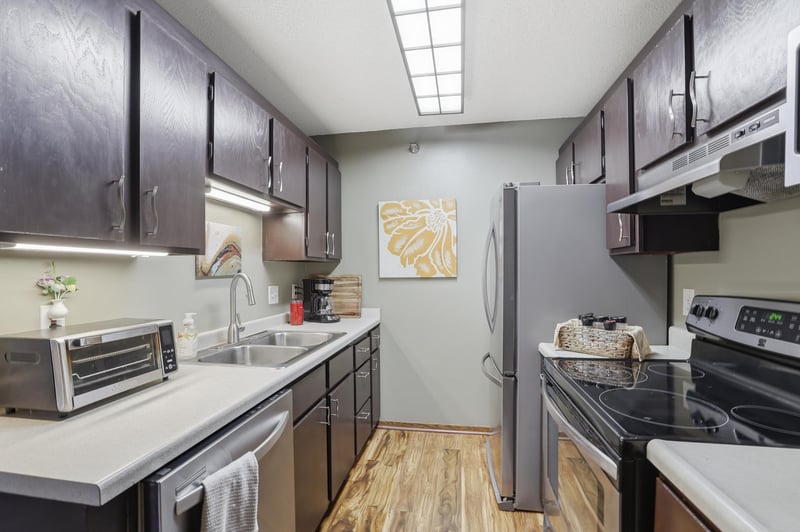 26 10th St W #610, Saint Paul, MN 55102