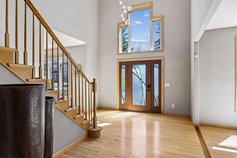 6620 S Saunders Lake Dr, Minnetrista, MN 55364