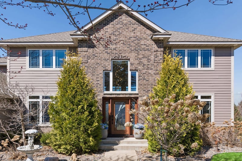 6620 S Saunders Lake Dr, Minnetrista, MN 55364