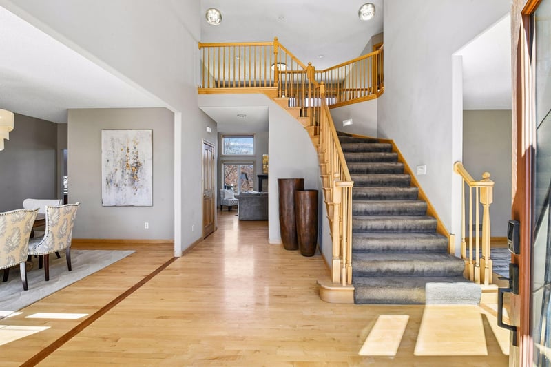 6620 S Saunders Lake Dr, Minnetrista, MN 55364