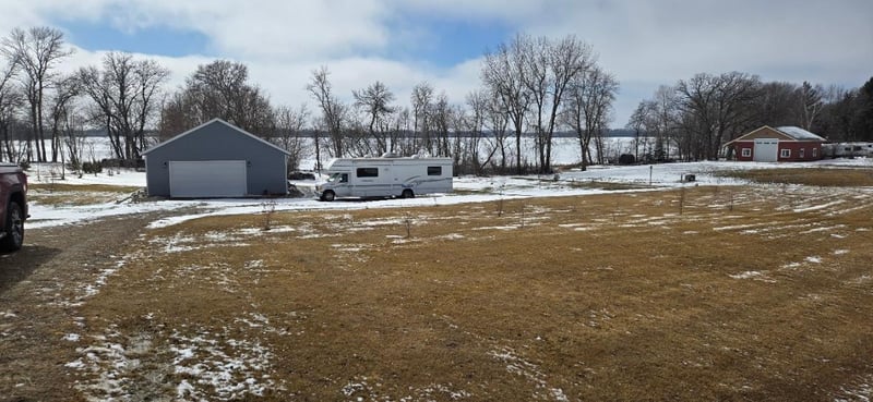 17536 Aaron Hts NW, Evansville, MN 56326