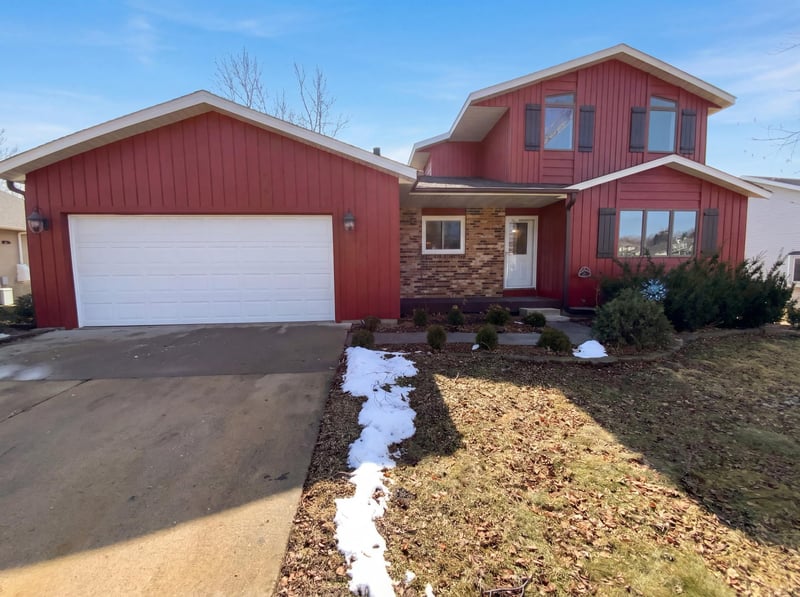 510 24th St SW, Rochester, MN 55902