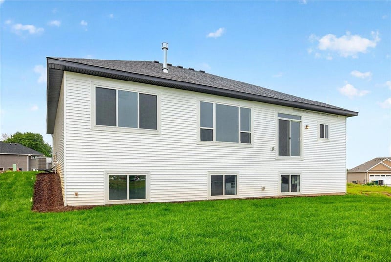 19430 Everglade Pa, Farmington, MN 55024