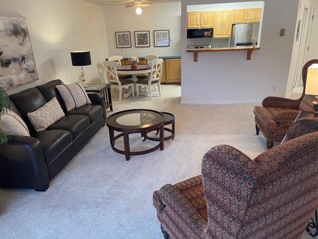 10113 W 34th Ave #335, Hopkins, MN 55305