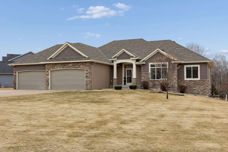 19648 Yellowpine St NW, Oak Grove, MN 55011