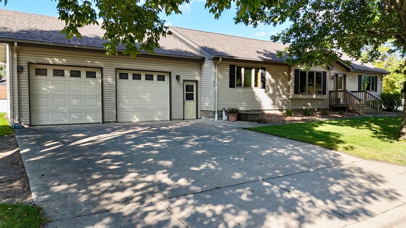 510 Ash Ave, Bird Island, MN 55310
