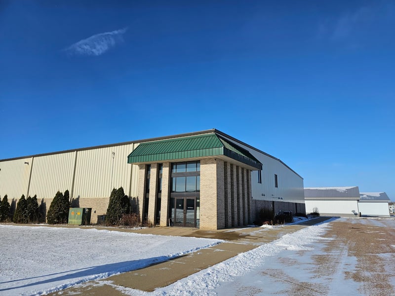 1820 N Redding Ave, Windom, MN 56101