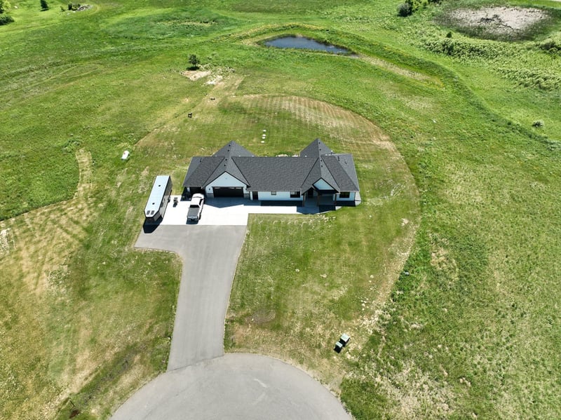 6055 Scenic View Ct, Kimball, MN 55353