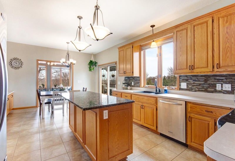 406 Singing Hills Dr SE, Lonsdale, MN 55046