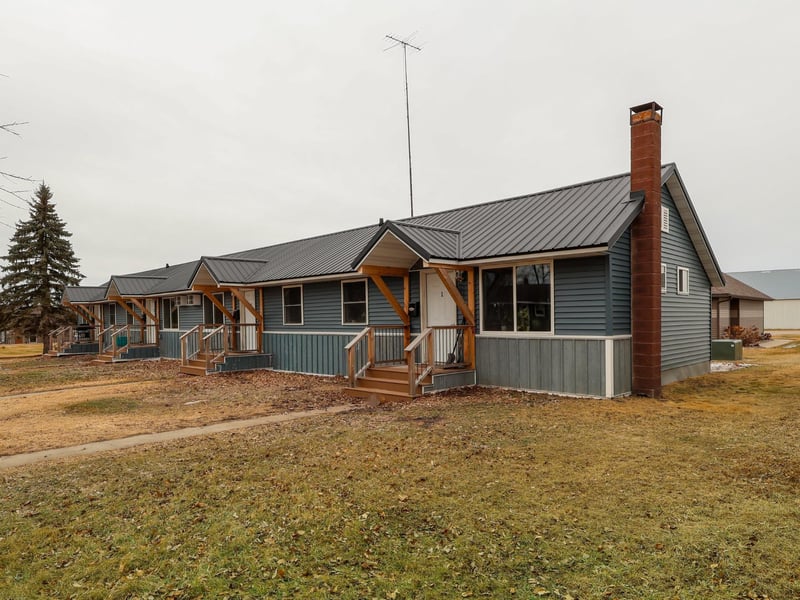 605 Carlson Pl, Henning, MN 56551