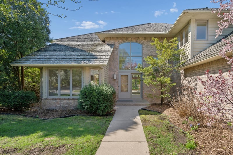 782 Evergreen Knolls, Mendota Heights, MN 55118