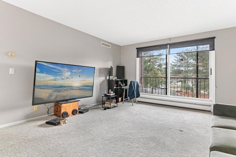 4710 58th Ave N #221, Crystal, MN 55429