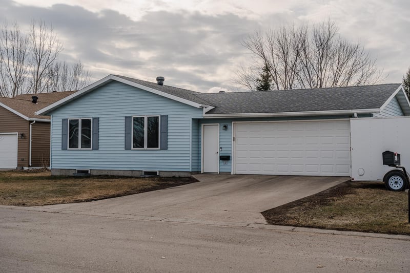 403 Mill Ct, Breckenridge, MN 56520