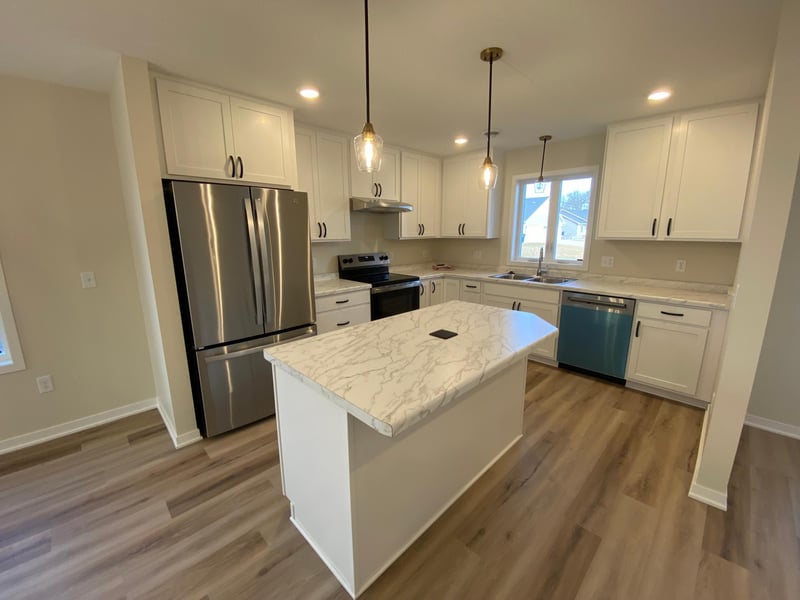 1800 Roberts St, Saint Charles, MN 55972