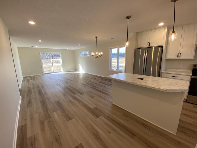 1800 Roberts St, Saint Charles, MN 55972