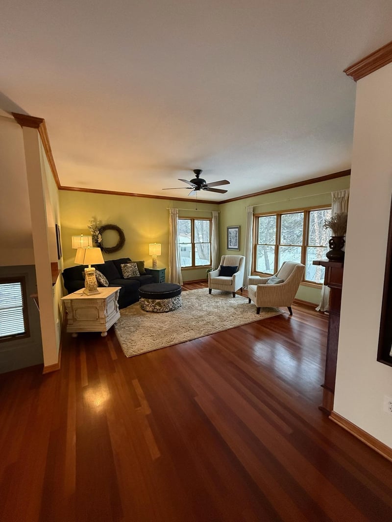 340 S Owasso Blvd W, Roseville, MN 55113