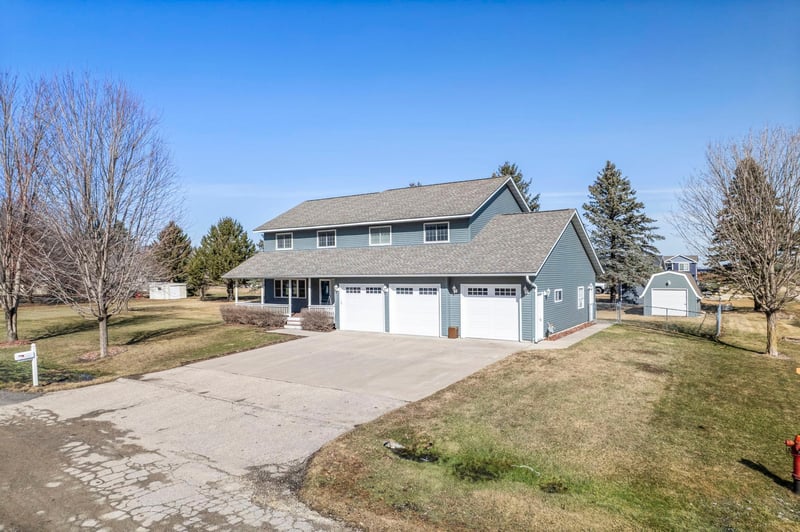 216 3rd Pl, Claremont, MN 55924