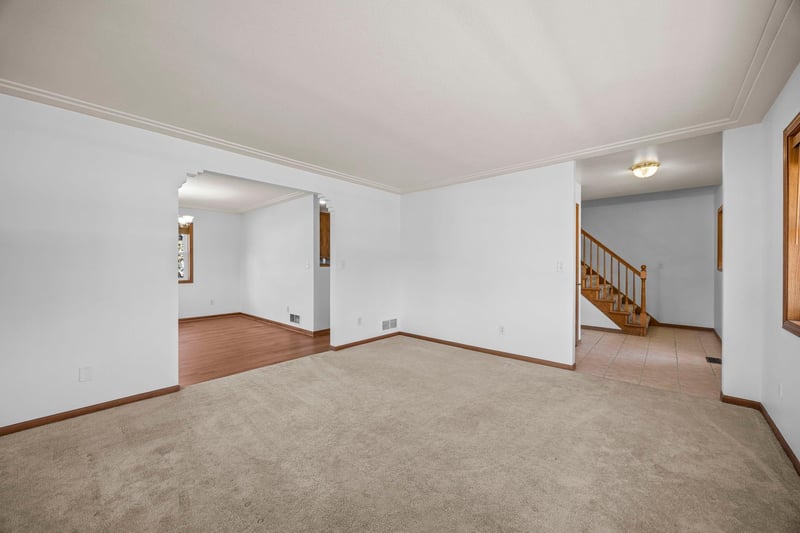 216 3rd Pl, Claremont, MN 55924