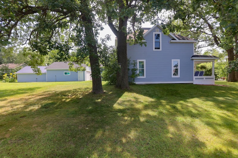 419 E Centennial 84 Dr, New York Mills, MN 56567