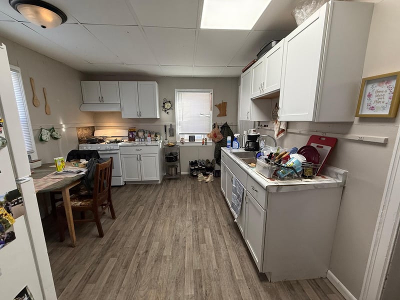 669 Old Highway 8 NW, New Brighton, MN 55112