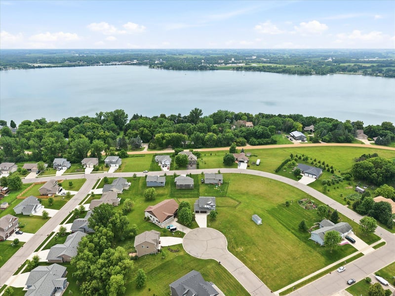 3032 Tamarack Cir, Howard Lake, MN 55349