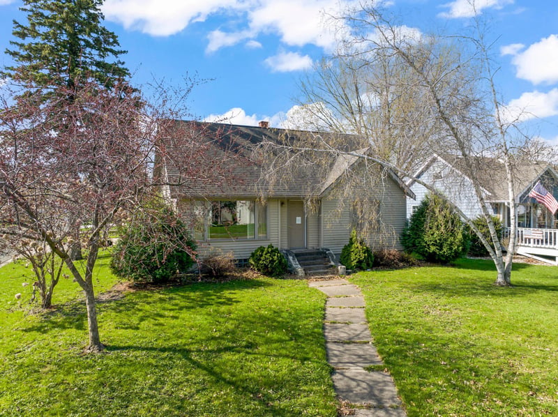 203 W Main St, Blooming Prairie, MN 55917