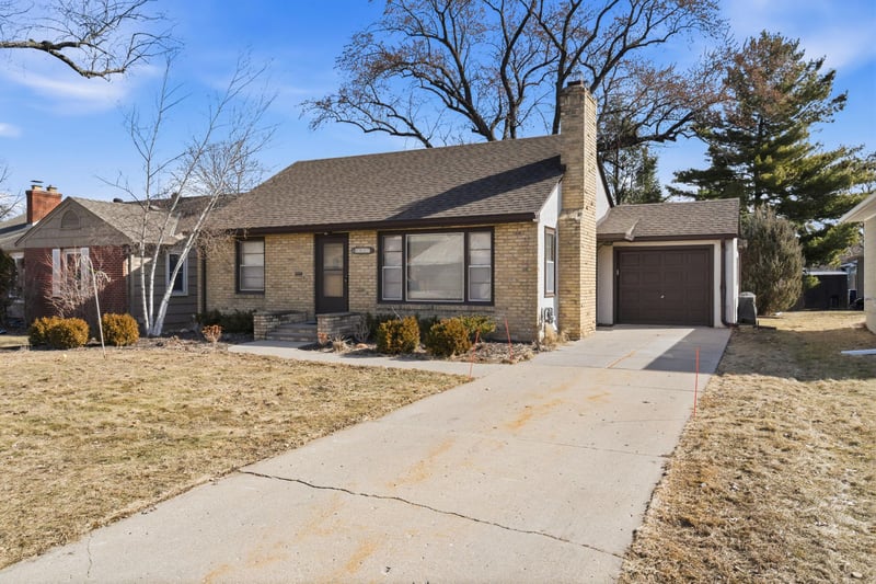 5537 Zenith Ave S, Edina, MN 55410