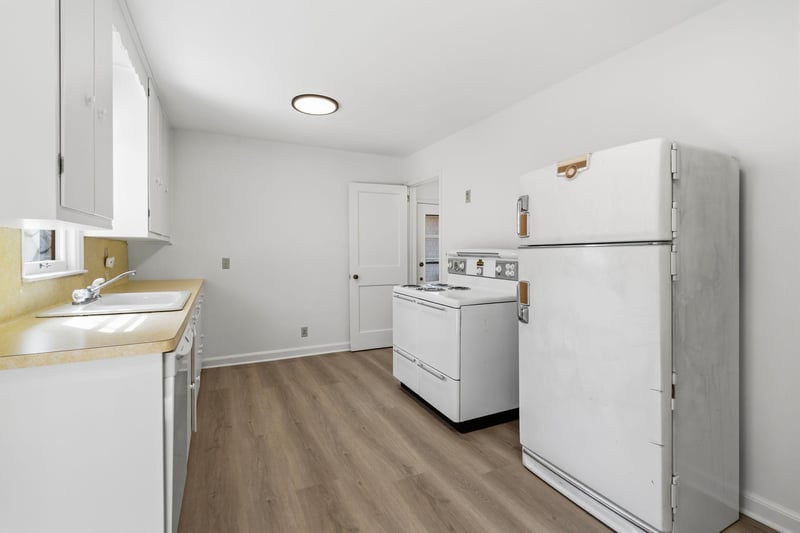 5537 Zenith Ave S, Edina, MN 55410