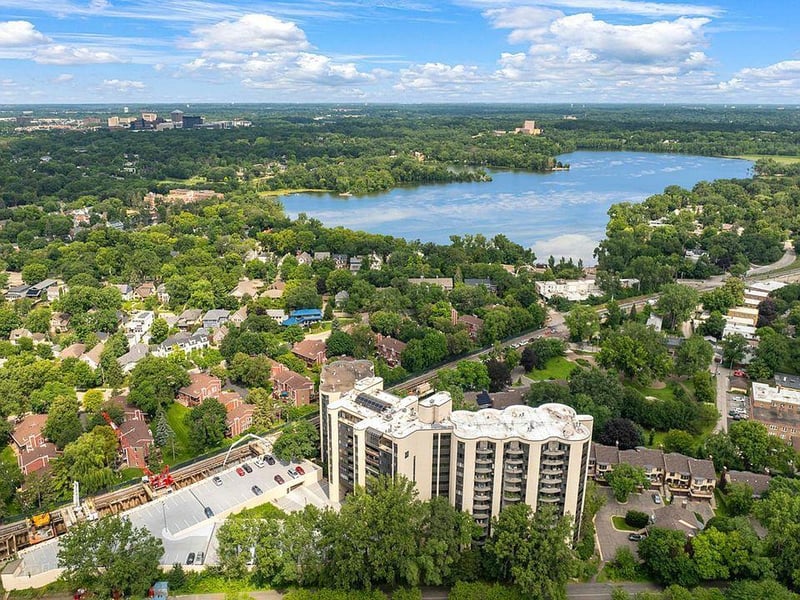 3145 Dean Ct #1100, Minneapolis, MN 55416