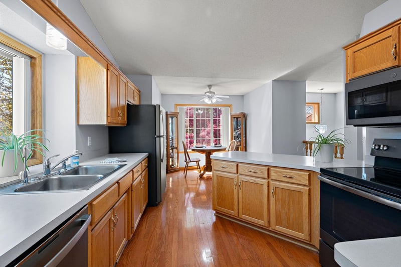 7224 Setzler Pw, Brooklyn Park, MN 55445