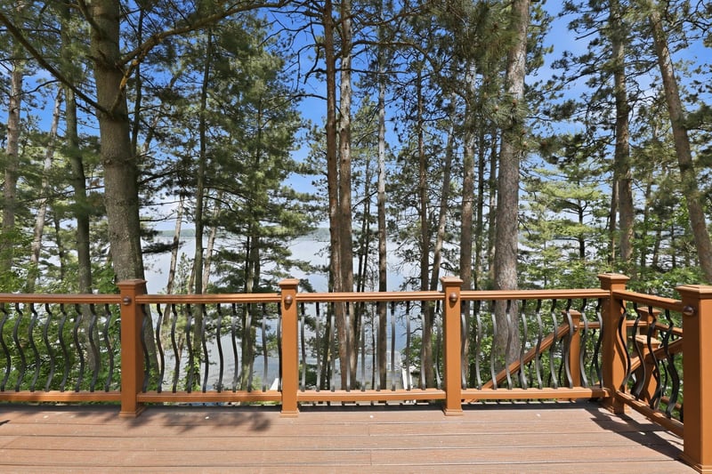 2114 Pine View Blvd, Motley, MN 56466
