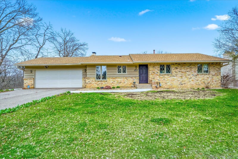 171 Rice Creek Ter NE, Fridley, MN 55432