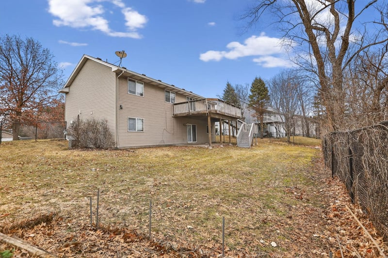696 79th St, Lino Lakes, MN 55014