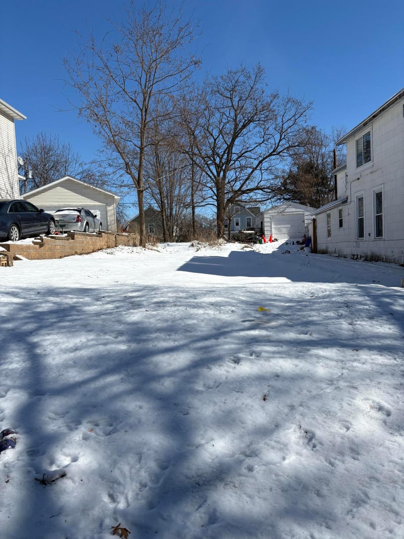 880 Clark St, Saint Paul, MN 55130