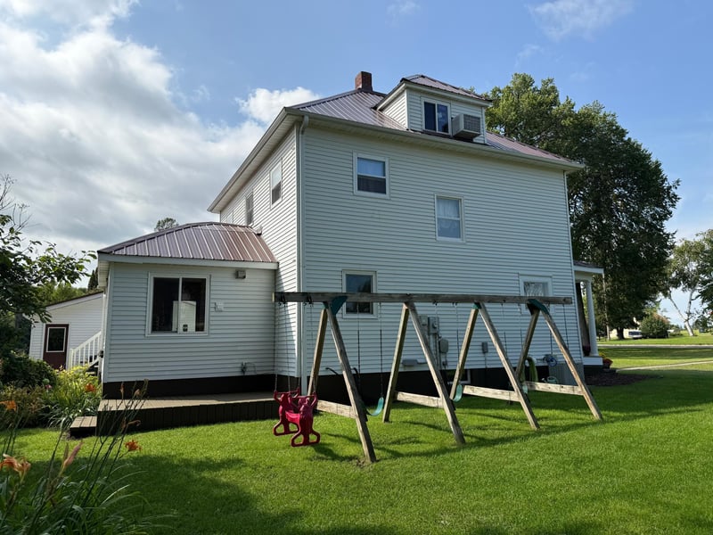 811 E Division St, Elbow Lake, MN 56531