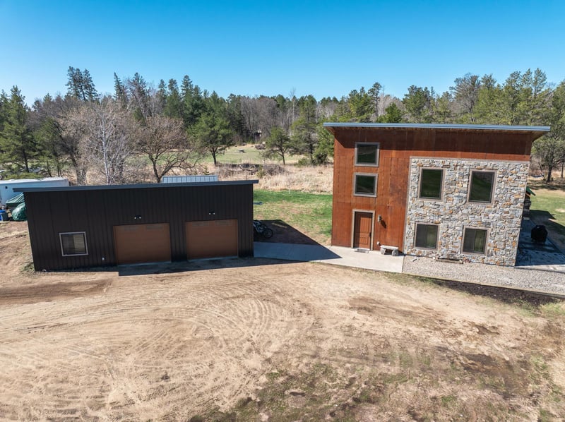 393 W Ave, Nevis, MN 56467