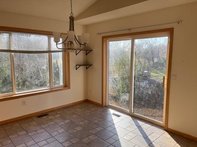 806 103rd Ave NE, Blaine, MN 55434