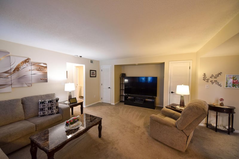 1850 Eagle Ridge Dr #E205, Mendota Heights, MN 55118