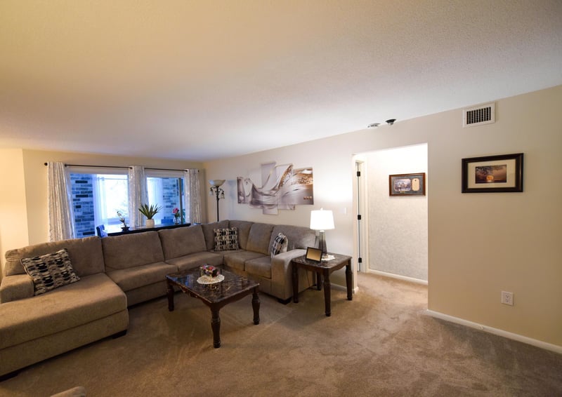 1850 Eagle Ridge Dr #E205, Mendota Heights, MN 55118